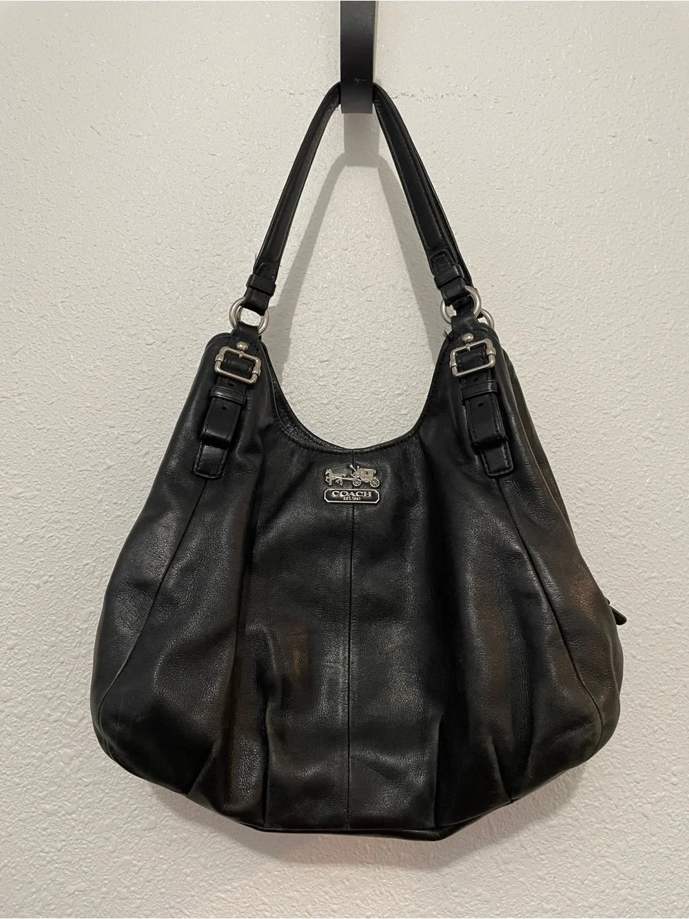 Vintage COACH Madison Maggie Black Leather Hobo Bag 3 Compartment